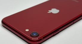 Good
													Apple iPhone SE 3rd Gen 2022 - Unlocked, Red, 128 GB, A2595, photo 3 of 7