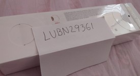 New
													Apple Watch Series 5 44mm - Unlocked, Gold, A2095 Cellular, Aluminum, photo 1 of 4