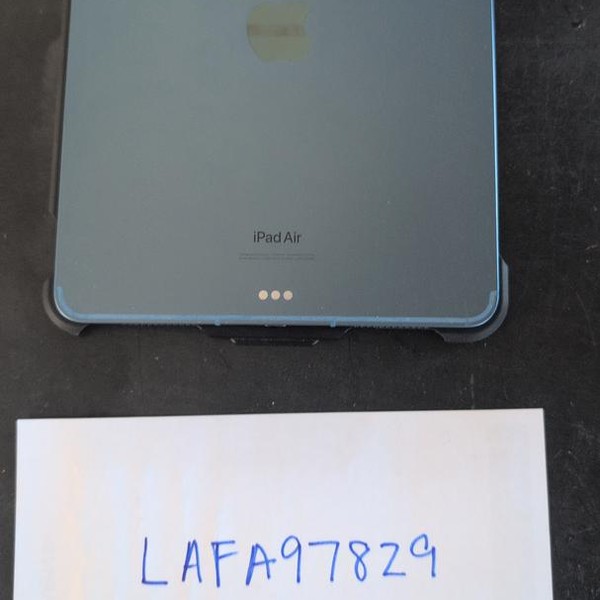 Apple iPad Air (5th Gen) - Unlocked, 256 GB, Blue, A2589