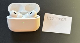 Used
													Apple AirPods Pro 2nd Gen - Lightning, photo 2 of 10