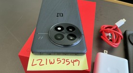 Mint
													OnePlus 13 - Unlocked, Black Eclipse, 512 GB, 16 GB, photo 5 of 6
