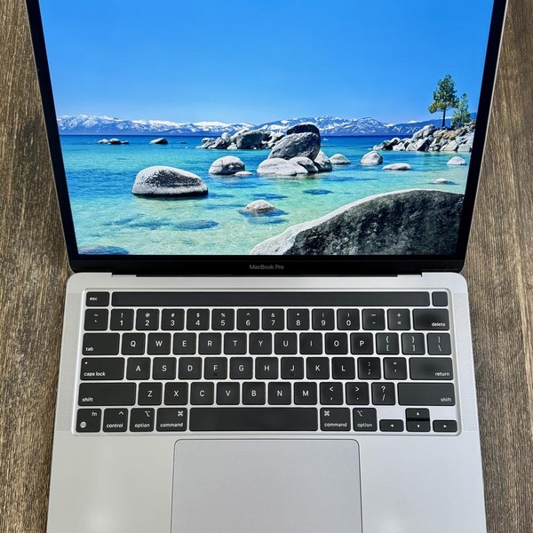 MacBook Pro 2020 - 13 inch - 256 GB, Gray, 16 GB, Apple M1