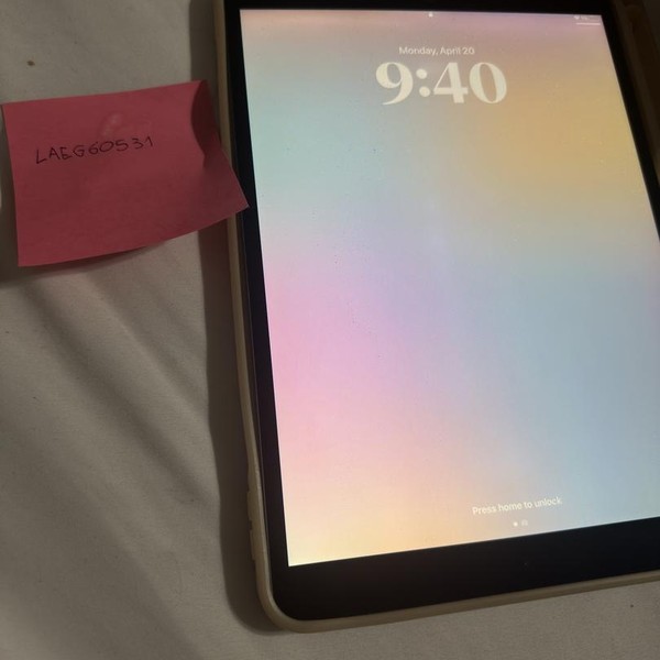 Apple iPad Air (3rd Gen) - Wi-Fi, 64 GB, Gray