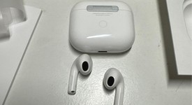 Used
													Apple AirPods 3rd Gen - Lightning Case, photo 3 of 3