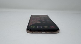 Good
													Apple iPhone Xs - Unlocked, Gold, 256 GB, A1920, photo 3 of 7