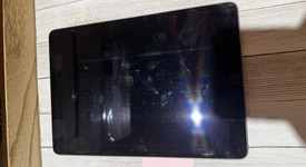 Good
													Apple iPad Air 3rd Gen - Unlocked, Gray, 64 GB, photo 2 of 5