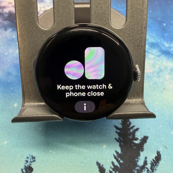 Google Pixel Watch 2 - Unlocked, Silver, LTE