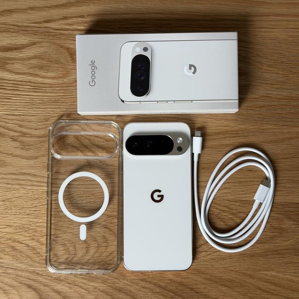 Google Pixel 10 Pro XL - Unlocked, 256 GB, Porcelain, GUL82