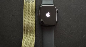 Good
													Apple Watch Series 8 41mm - Unlocked, Midnight, A2772 - Cellular, Aluminum, photo 4 of 8