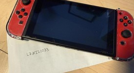 Good
													Nintendo Switch - Red, 32 GB, Mario Red Edition, photo 3 of 7