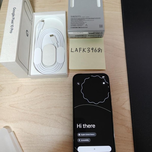 Google Pixel 10 Pro - Mint Mobile, 128 GB, Obsidian, G4QUR