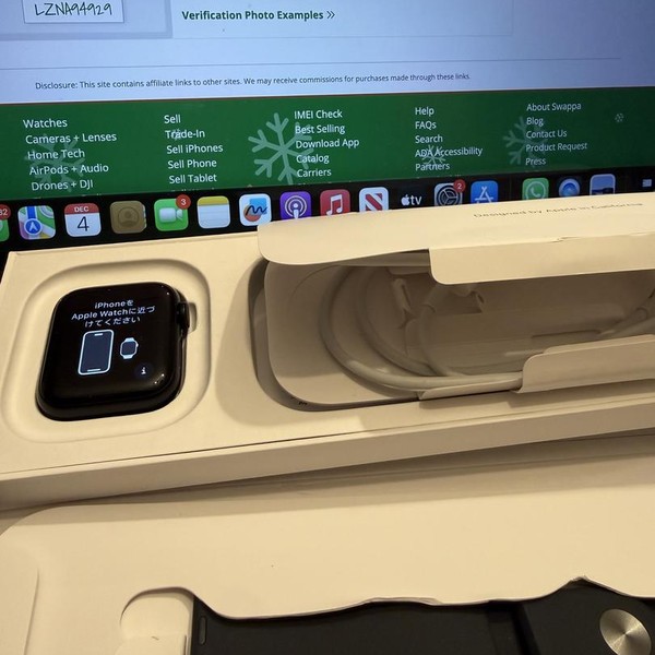 Apple Watch SE 2nd Gen 40mm - Midnight, A2722 - GPS, Aluminum