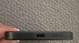 Mint
													Apple iPhone 15 Pro - Unlocked, Black, 256 GB, A2848, photo 3 of 3