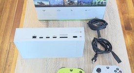 Mint
													Xbox Series S (2020) - White, 512 GB, photo 5 of 6