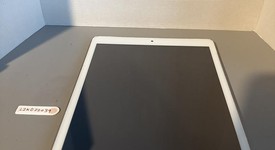 Fair
													Apple iPad 7th Gen - Wi-Fi, Gold, 128 GB, A2197, photo 2 of 5
