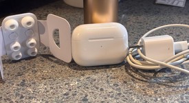 Used
													Apple AirPods Pro - MagSafe Case, photo 1 of 3