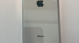 Good
													Apple iPhone Xs - Verizon, Silver, 64 GB, A1920, photo 2 of 8