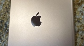 Good
													Apple iPad 8th Gen - Wi-Fi, Gold, 32 GB, A2270, photo 3 of 5