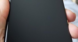 Mint
													OnePlus 13 - Unlocked, Black Eclipse, 256 GB, 12 GB, photo 3 of 8