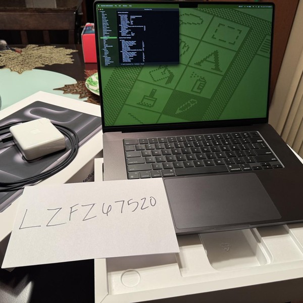 MacBook Pro Late 2023 (M3) - 16 inch - 512 GB, Black, 36 GB, Apple M3 Pro 12-core, 18-core GPU