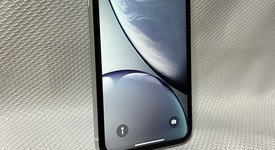 Mint
													Apple iPhone Xr - Unlocked, White, 64 GB, A1984, photo 3 of 7