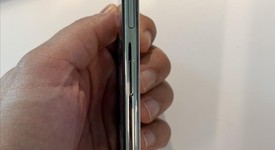 Good
													Apple iPhone Xs - Verizon, Silver, 64 GB, A1920, photo 5 of 8