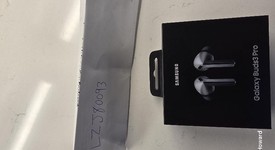 New
													Samsung Galaxy Buds3 Pro - Silver, photo 1 of 5