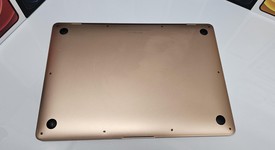 Good
													MacBook Air 2019 - 13" - I5, Gold, 128 GB, 8 GB, photo 4 of 12