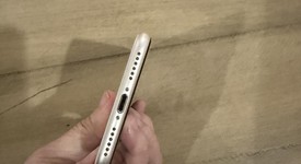 Good
													Apple iPhone SE 3rd Gen 2022 - Unlocked, Starlight, 64 GB, A2595, photo 4 of 6