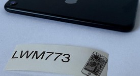 Good
													Apple iPhone SE 3rd Gen 2022 - Unlocked, Midnight, 64 GB, A2595, photo 4 of 9