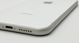 Fair
													Apple iPhone Xr - Unlocked, White, 64 GB, A1984, photo 5 of 7