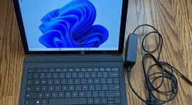 Good
													Microsoft Surface Pro 4 - 12.3 Inch - Wi-Fi, Silver, 256 GB, 8 GB, photo 1 of 8