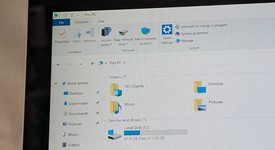 Good
													Microsoft Surface Pro 4 - 12.3 Inch - Wi-Fi, Silver, 128 GB, 4 GB, photo 5 of 7