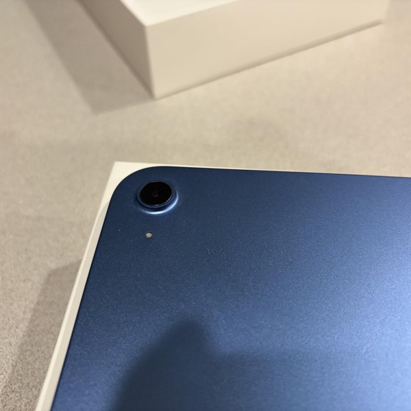 Apple iPad 10th Gen - Wi-Fi, 64 GB, Blue, A2696