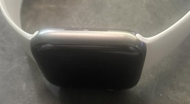 Good
													Apple Watch SE 1st Gen 44mm - Unlocked, Gray, A2354 - Cellular, Aluminum, photo 6 of 6