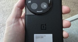 Good
													OnePlus 12 - Unlocked, Black, 256 GB, 12 GB, CPH2583, photo 2 of 13