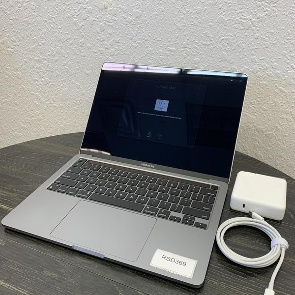 MacBook Pro 2020 - 13 inch - 512 GB, Gray, 8 GB, Apple M1