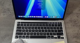 Good
													MacBook Pro 2022 - 13" - Apple M2, Silver, 256 GB, 8 GB, photo 2 of 13
