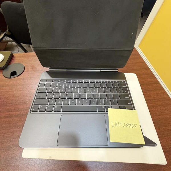 Apple Magic Keyboard for iPad Pro - Black