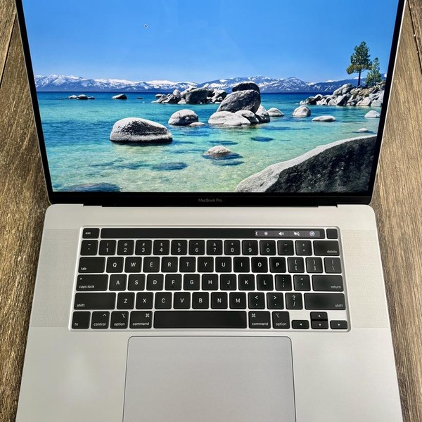 MacBook Pro 2019 - 16 inch - 512 GB, Gray, 16 GB, Intel Core i7