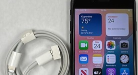 Mint
													Apple iPhone SE 3rd Gen 2022 - Unlocked, Midnight, 64 GB, A2595, photo 2 of 11
