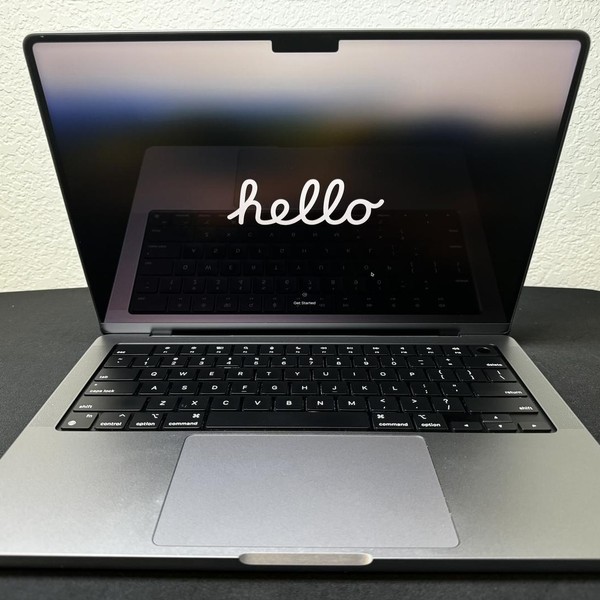 MacBook Pro 2021 - 14 inch - 1 TB, Gray, 32 GB, Apple M1 Max