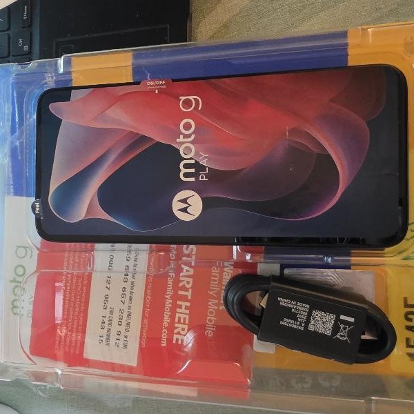Moto G 5G (2024) - TracFone, 128 GB, Green, 4 GB