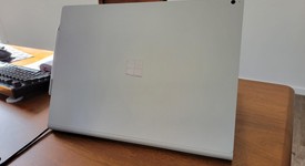 Good
													Microsoft Surface Book 2 15" - I7, 1 TB, 16 GB, photo 3 of 11