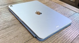 Mint
													Apple iPad Air 11" (M3) 2025 - Wi-Fi, Blue, 128 GB, A3266, photo 4 of 8