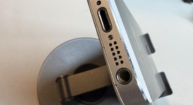 Fair
													Apple iPhone 5 - Unlocked, White, 16 GB, A1428, photo 3 of 6