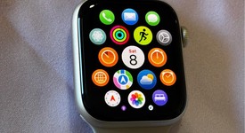 Good
													Apple Watch SE 2nd Gen 44mm - Starlight, A2723 - GPS, Aluminum, photo 5 of 5