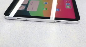 Mint
													Apple iPad 10th Gen - Wi-Fi, Silver, 64 GB, A2696, photo 4 of 6