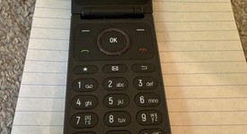 Mint
													TCL Flip Phone, photo 5 of 8
