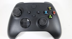 Mint
													Xbox Wireless Controller (2020) - Black, photo 4 of 4